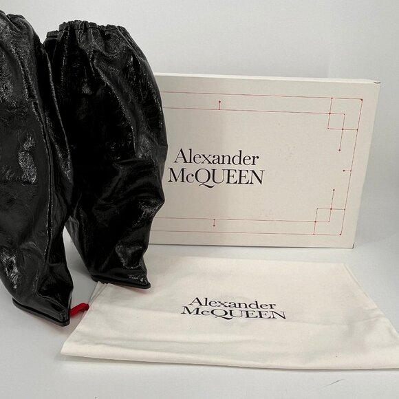 Alexander McQueen Black Bag Pointed Toe Boots Size 38 Calf Leather Made in Italy - Picture 1 of 16